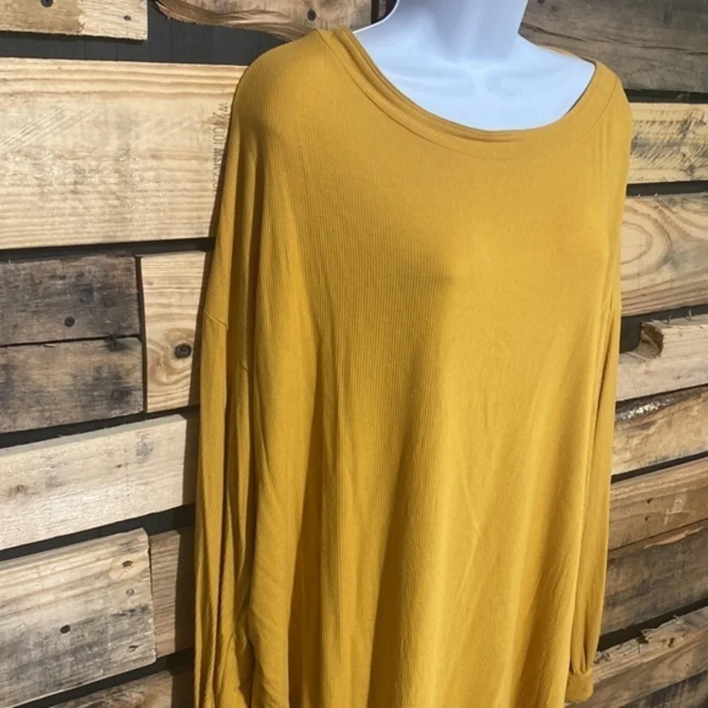 Free People Shimmy Shake Ribbed Top in Untamed Gold Size‎ Medium